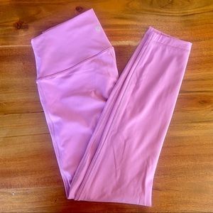 Lululemon Wunder Under HR leggings 25" sz 6 Pink